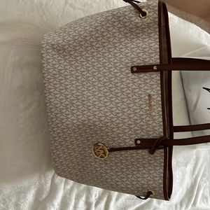 Michael Kors neverfull. Perfect condition